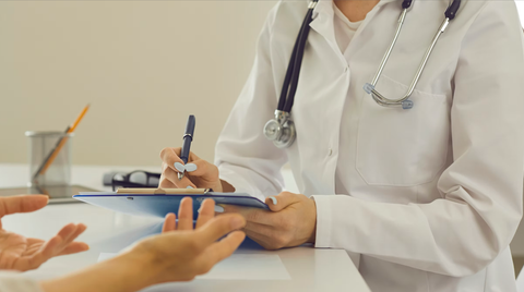 皮膚の悩み、専門医が解決