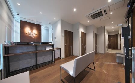 川口駅徒歩2分の専門クリニック