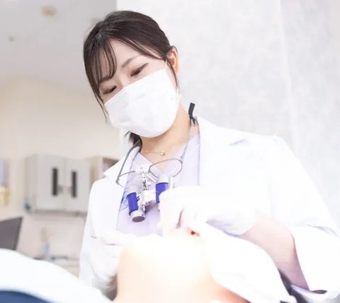 口腔外科専門医による親知らず対応