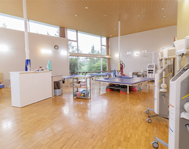 生活背景に寄り添う治療とリハビリ