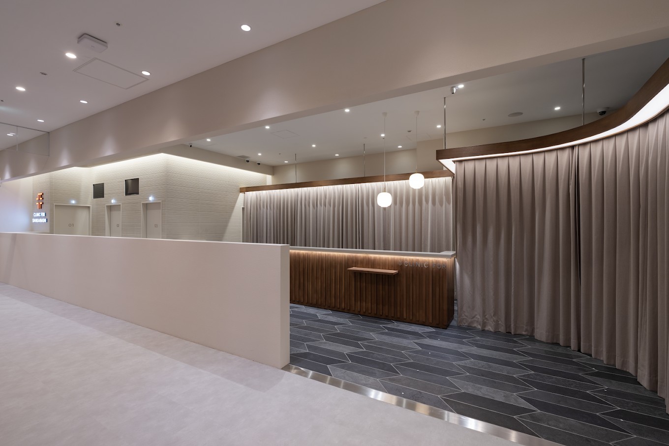 心斎橋駅直結、便利で通いやすい