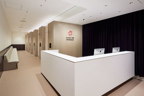 平日夜20時まで診療、忙しい方に安心