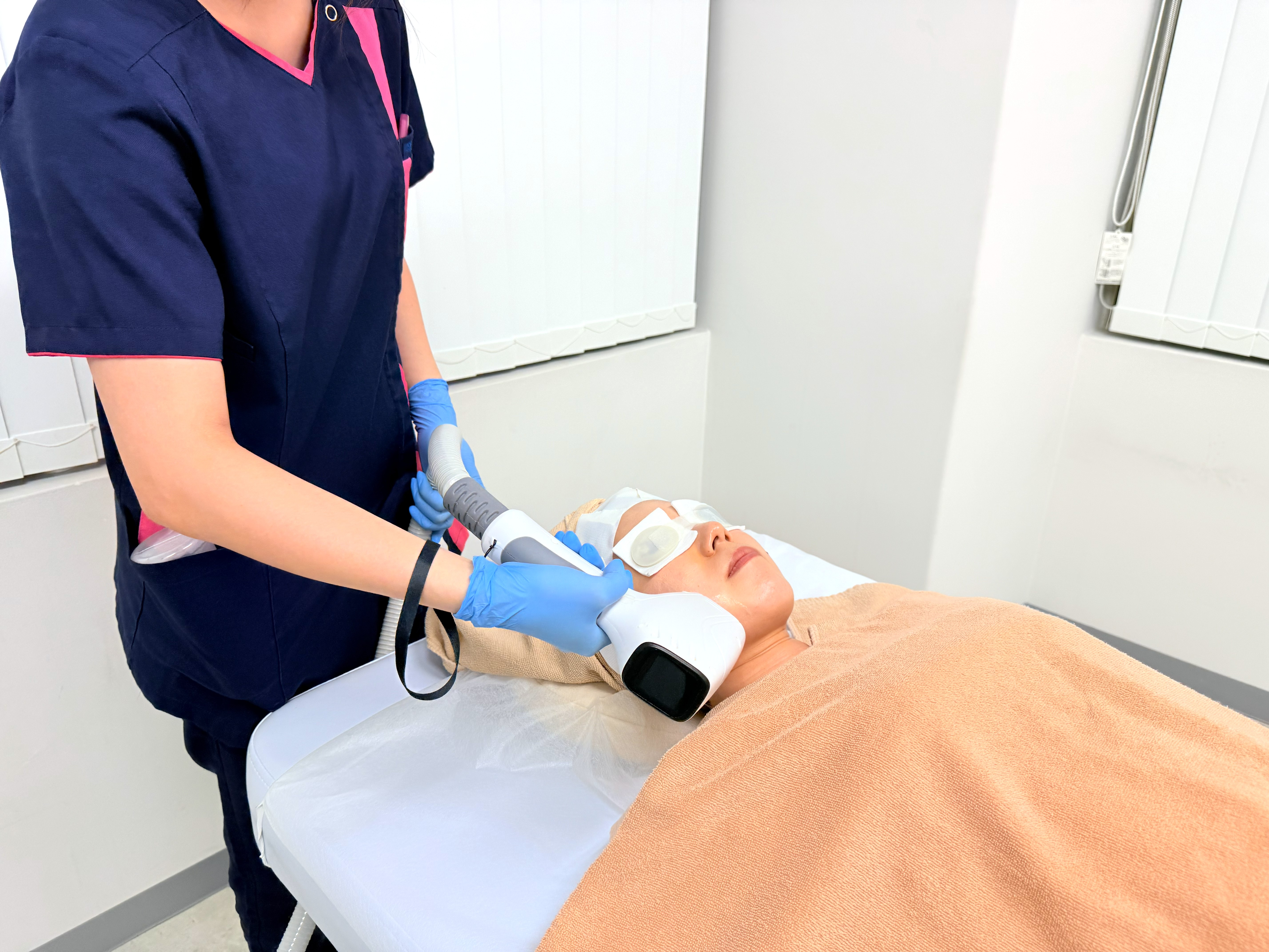 痛みを抑えながら美肌へ導く施術