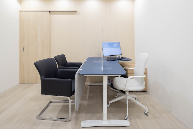 仕事帰りでも立ち寄れる夜20時まで