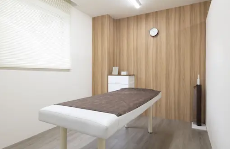 清潔感と落ち着きを兼ね備えた空間設計