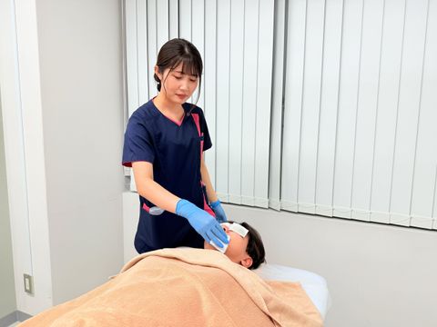 痛みを抑えた安心の最新施術