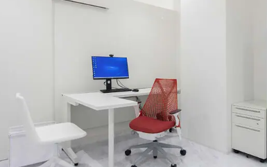 温もりある上質な院内デザイン