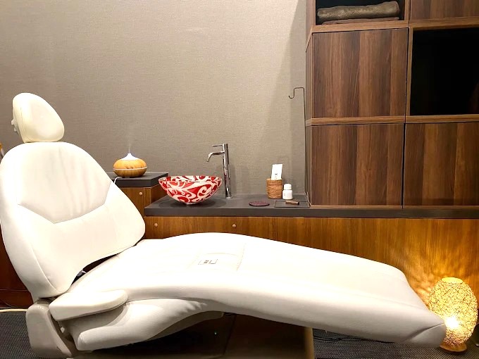 自然な白さを追求する丁寧な施術