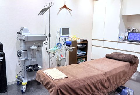 メスを使わず自然な若返りを目指す