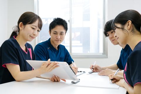 【業界未経験OK！高給与】美容医療クリニックの看護師